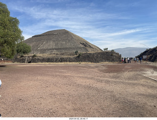 Teotihuacan entrance