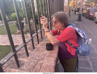 San Miguel de Allende - Louise Klein taking a picture