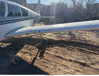 Utah - Mineral Canyon airstrip - N8377W stuck in the soft dirt