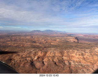 Utah - Wee Hope Mine airstrip - Tyler's exploration pictures - shadow