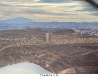 226 a2c. aerial - Utah - Lake Powell - Bullfrog Basin airport