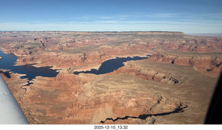 41 a2q. aerial - Arizona - Page to Nokai Dome