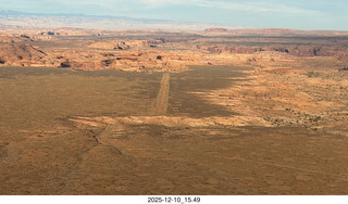 271 a2q. aerial - Utah - backcountry flying