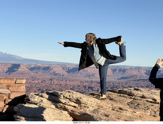379 a2q. Utah - Canyonlands National Park - Buck Overlook - Heather