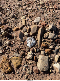 361 a2q. Utah - Hidden Splendor hike - rocks