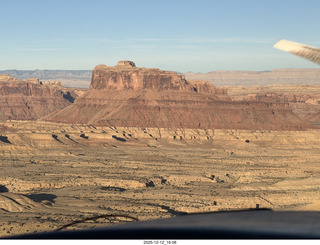 608 a2q. aerial - Utah - canyonlands