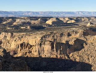 674 a2q. aerial - Utah - canyonlands