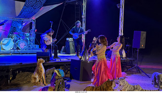 Arizona Flying Circus - night - dancing girls - Traveler band