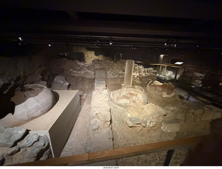 157 a2y. Spain - Barcelona - old Roman-Empire underground ruins