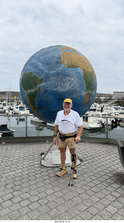 98 a2y. Spain - Bilbao wine tour - Bermeoko Udala - harbor - Magellan globe + Adam